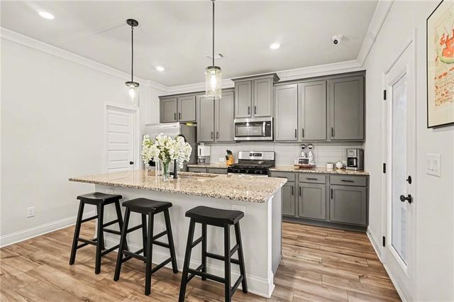 2700 Westgate Park Drive, Loganville, GA 30052