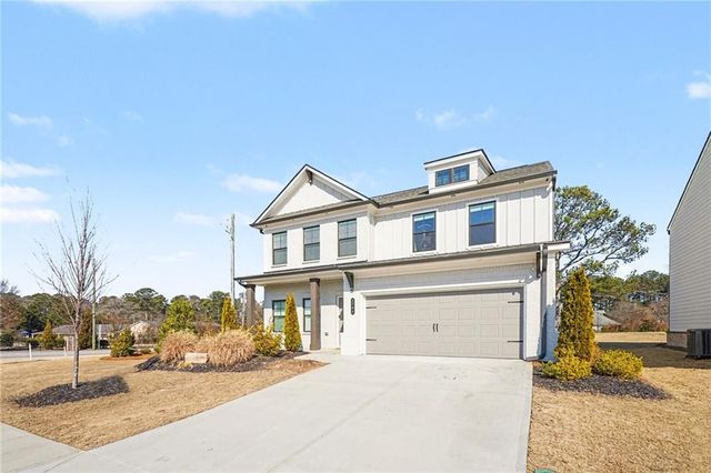 2700 Westgate Park Drive, Loganville, GA 30052