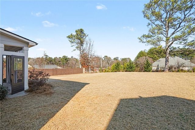 2700 Westgate Park Drive, Loganville, GA 30052