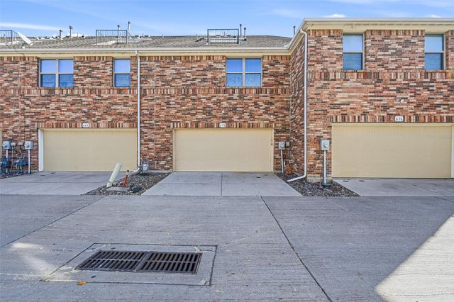 672 S Greenville Avenue, Richardson, TX 75081