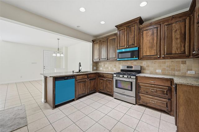 672 S Greenville Avenue, Richardson, TX 75081