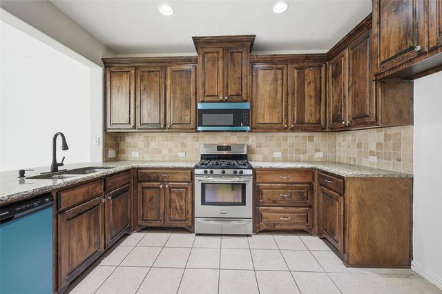 672 S Greenville Avenue, Richardson, TX 75081