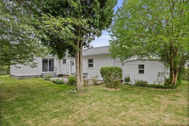 364 Lake Meadow Drive, Greece, NY 14612