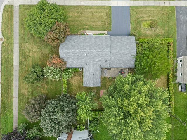 364 Lake Meadow Drive, Greece, NY 14612