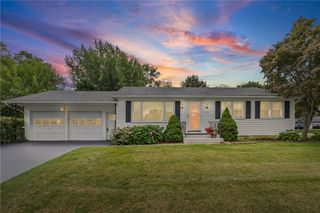 364 Lake Meadow Drive, Greece, NY 14612