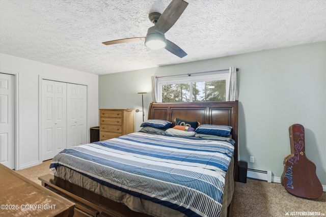 18821 S Kanaga Loop, Eagle River, AK 99577