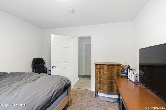 18821 S Kanaga Loop, Eagle River, AK 99577