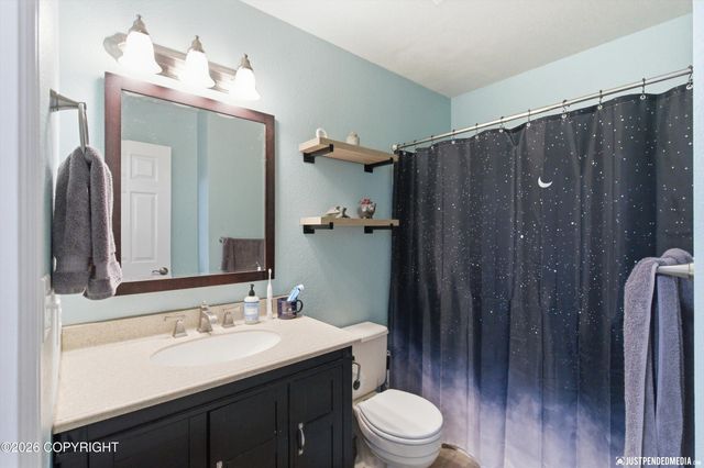 18821 S Kanaga Loop, Eagle River, AK 99577