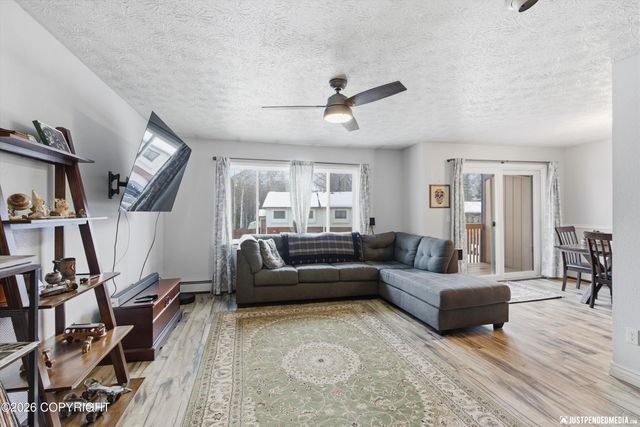 18821 S Kanaga Loop, Eagle River, AK 99577