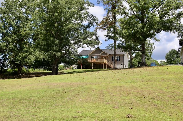 746 Nels Adams Rd, Dickson, TN 37055