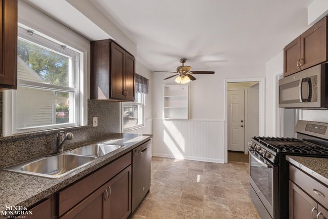 24676 Lambrecht Street, Eastpointe, MI 48021