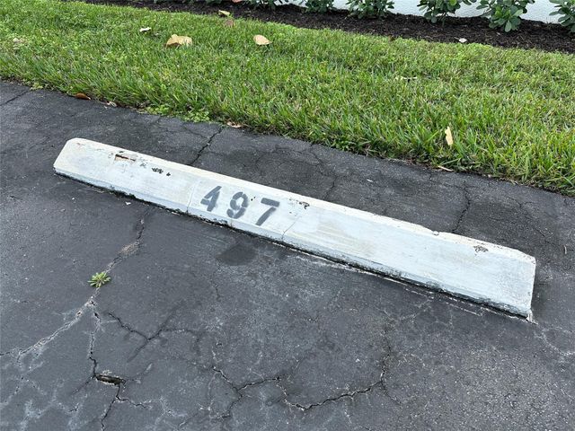 1605 US Highway 1 V-4 104, Jupiter, FL 33477