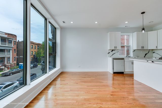 437 E 48th Street, Chicago, IL 60615