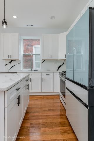 437 E 48th Street, Chicago, IL 60615