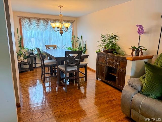 138 North Creek Drive, Cheektowaga, NY 14225