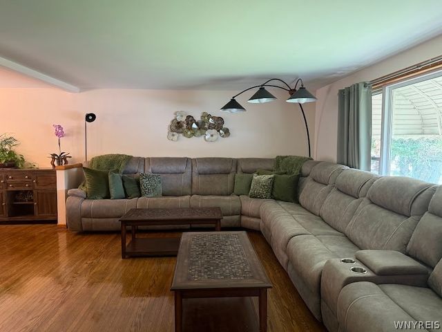 138 North Creek Drive, Cheektowaga, NY 14225