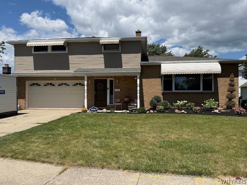 138 North Creek Drive, Cheektowaga, NY 14225