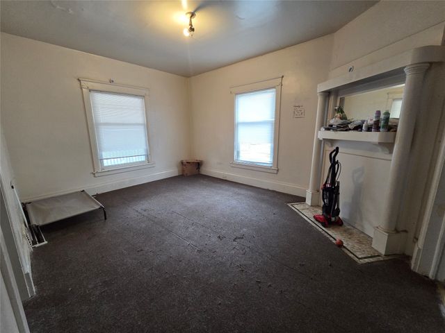 725-27 W 10TH Street, Erie, PA 16502