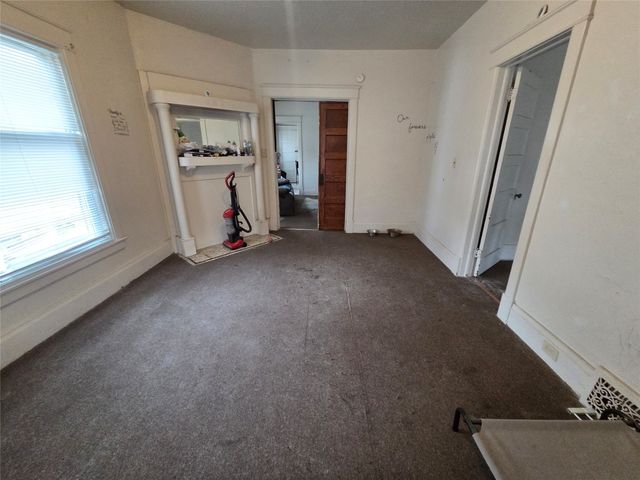 725-27 W 10TH Street, Erie, PA 16502