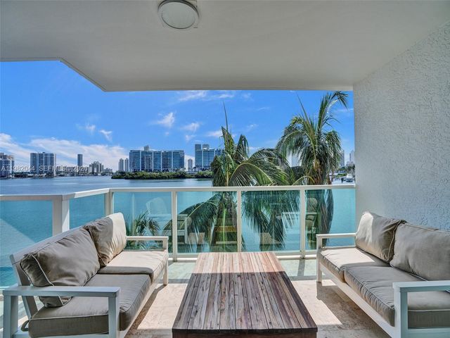 3201 NE 183rd St 301, Aventura, FL 33160