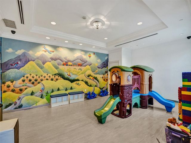 3201 NE 183rd St 301, Aventura, FL 33160