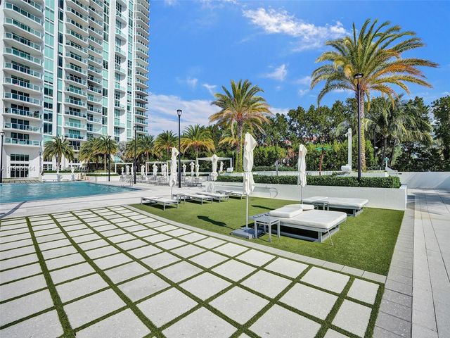3201 NE 183rd St 301, Aventura, FL 33160