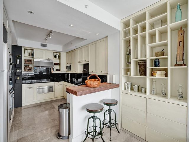 3201 NE 183rd St 301, Aventura, FL 33160