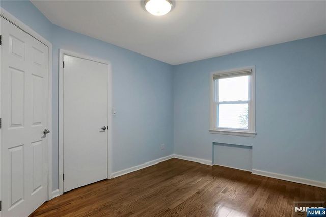 9 Sioux Avenue, Oakland, NJ 07436