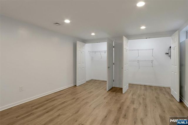 9 Sioux Avenue, Oakland, NJ 07436