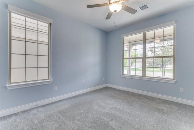 4936 N Prestwick Ave, Bel Aire, KS 67226