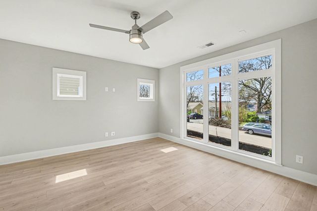 3045A Hillside Rd, Nashville, TN 37207