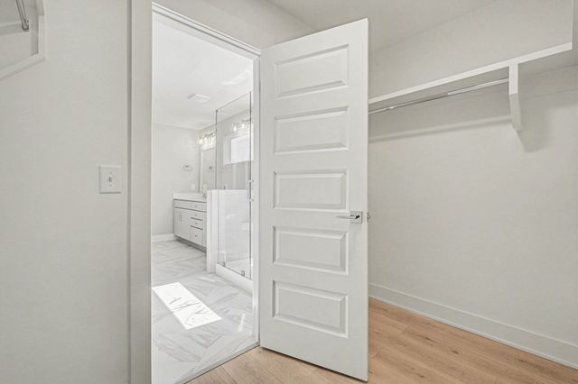 3045A Hillside Rd, Nashville, TN 37207