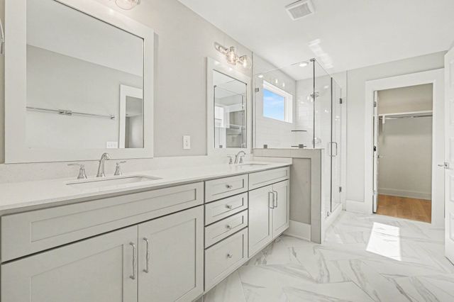 3045A Hillside Rd, Nashville, TN 37207