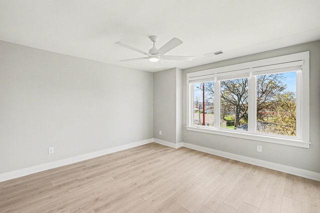 3045A Hillside Rd, Nashville, TN 37207