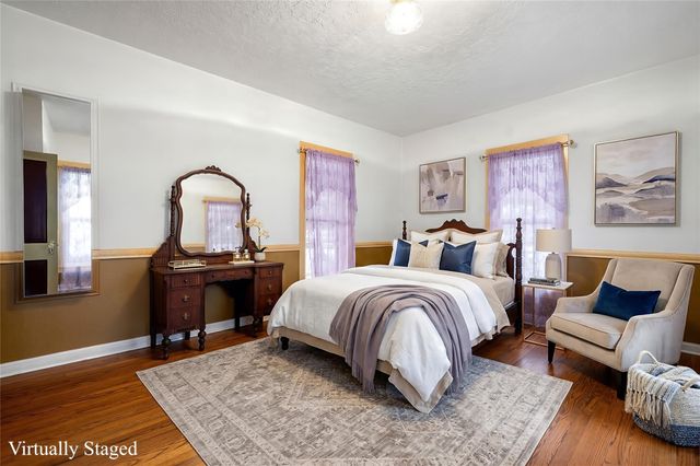 816 W Adoue Street, Alvin, TX 77511