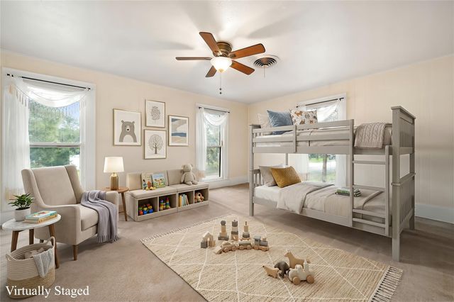 816 W Adoue Street, Alvin, TX 77511