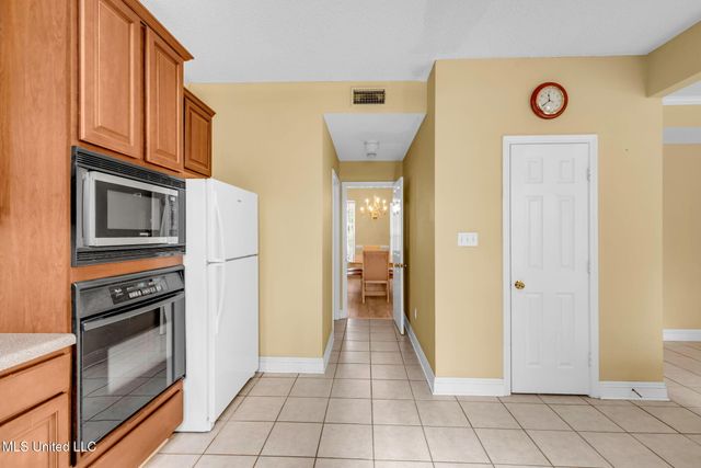 4608 Pinehaven Drive, Ocean Springs, MS 39564