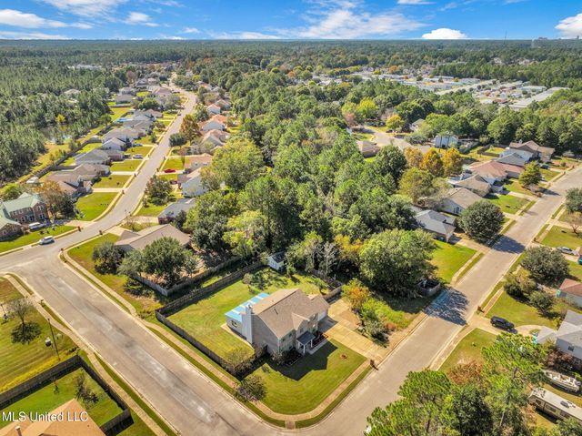 4608 Pinehaven Drive, Ocean Springs, MS 39564