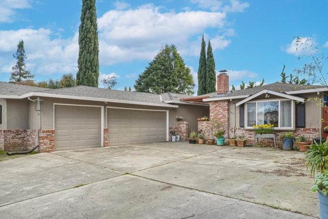 1451 Tyler Park Way, Mountain View, CA 94040