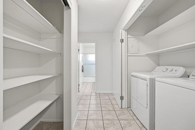 1451 Tyler Park Way, Mountain View, CA 94040