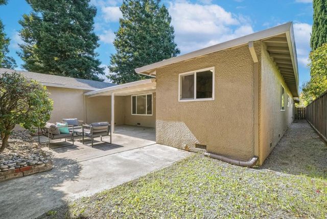 1451 Tyler Park Way, Mountain View, CA 94040