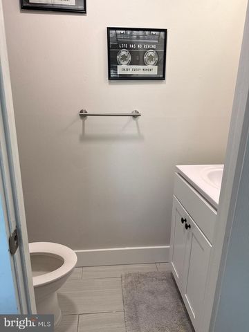 82 BAYBERRY LN, Willingboro, NJ 08046