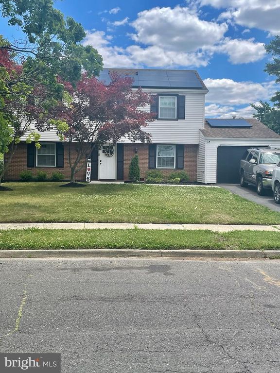 82 BAYBERRY LN, Willingboro, NJ 08046