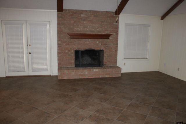 713 Meadow Creek, Tyler, TX 75703