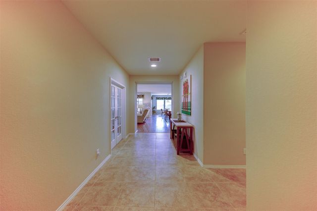 725 Pienza Lane, League City, TX 77573