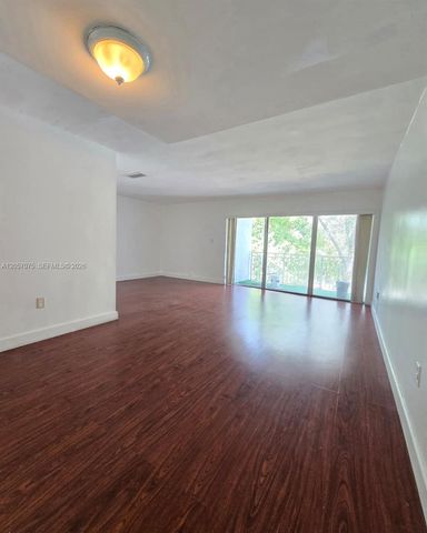 9357 Fontainebleau Blvd D420, Miami, FL 33172