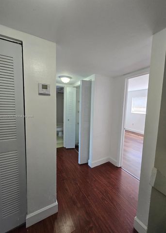 9357 Fontainebleau Blvd D420, Miami, FL 33172