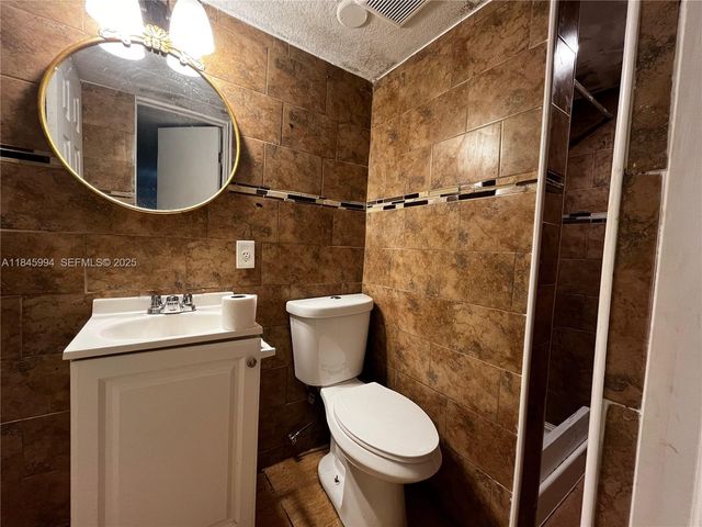 5730 Charleston Street, Hollywood, FL 33021