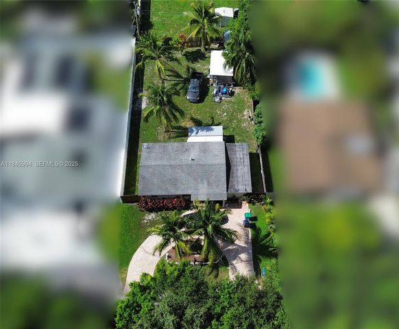 5730 Charleston Street, Hollywood, FL 33021