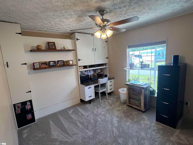 205 Pebble Springs Drive, Taylors, SC 29687